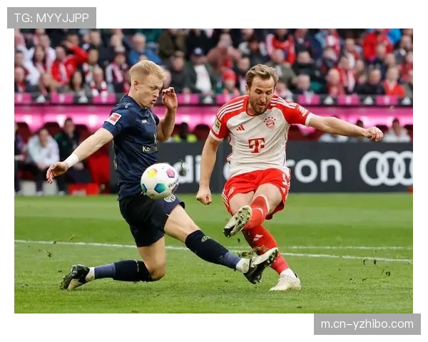 美因茨门将巴茨神扑凯恩头球，副班长客场一度反超拜仁