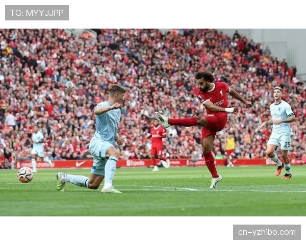 诺丁汉森林2-1绝杀伯恩茅斯，克里斯·伍德第93分钟头球制胜